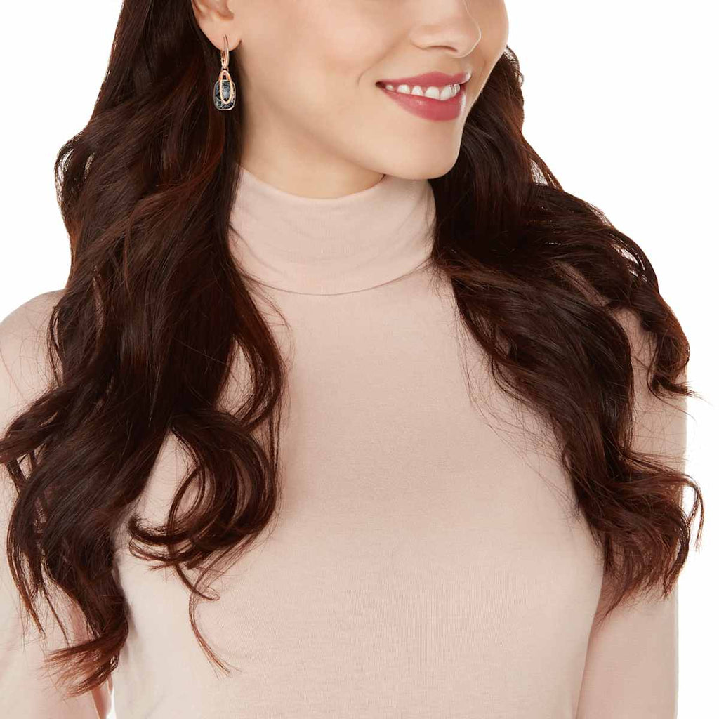 Holding drop earrings