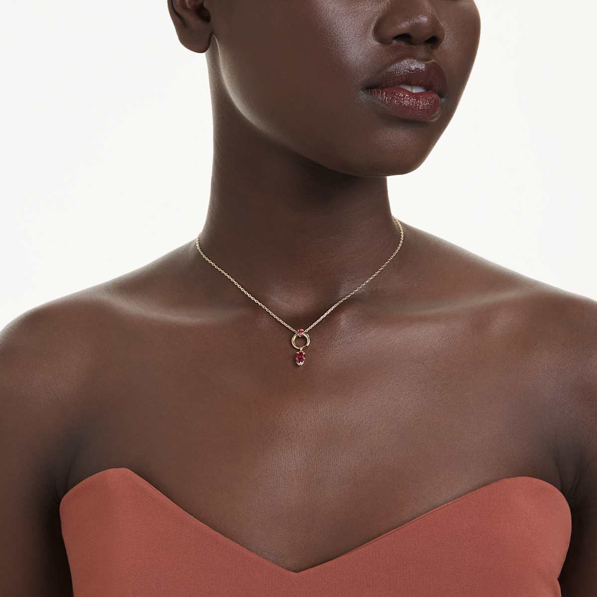 Mesmera pendant