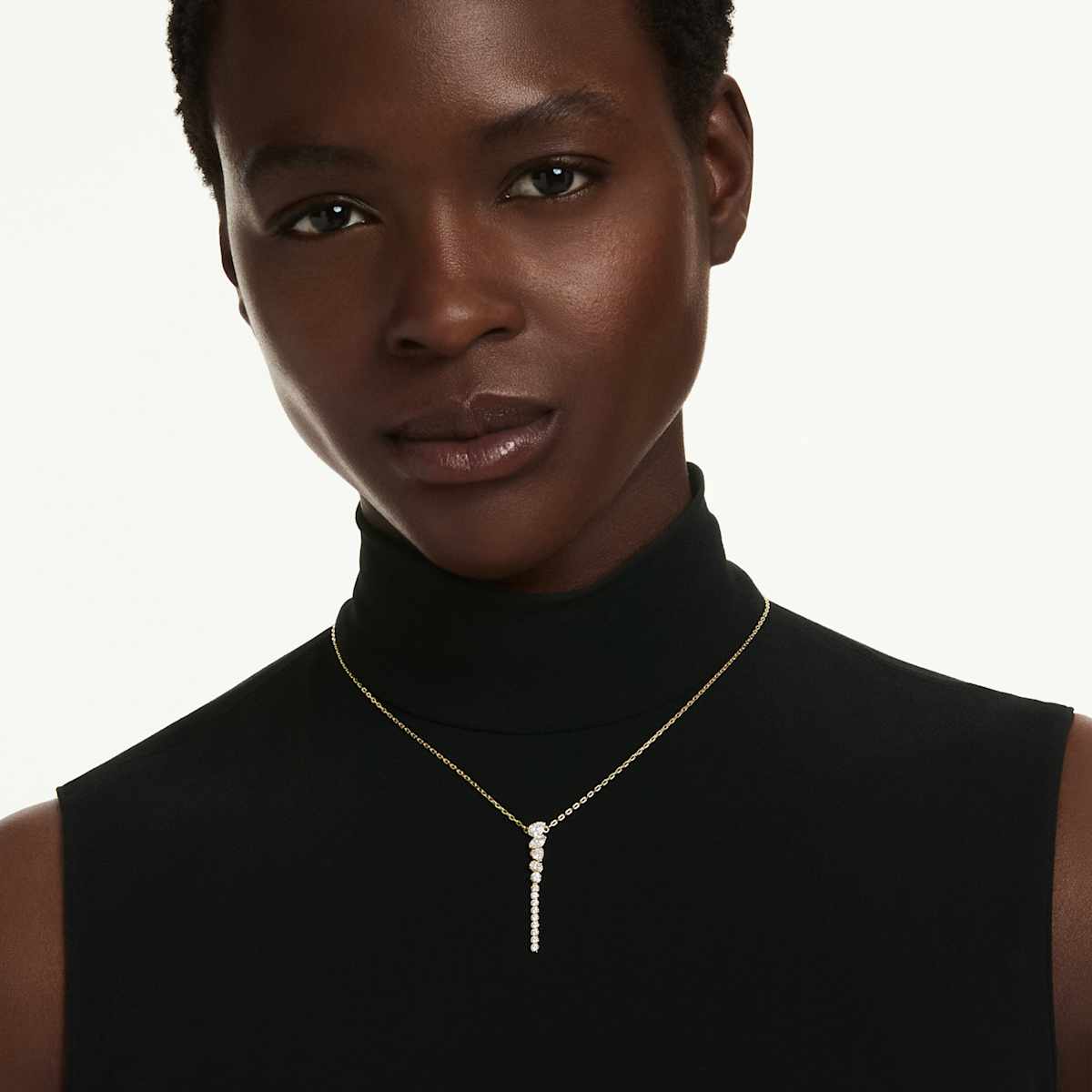 Mesmera Y necklace