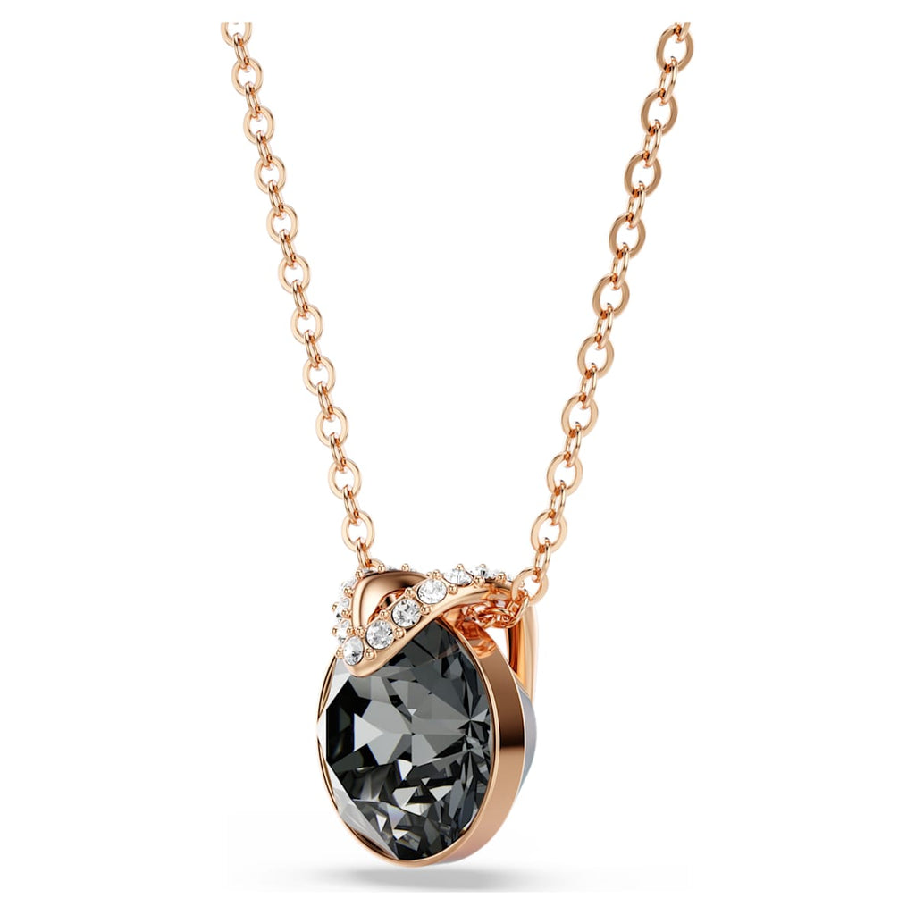 Bella V pendant