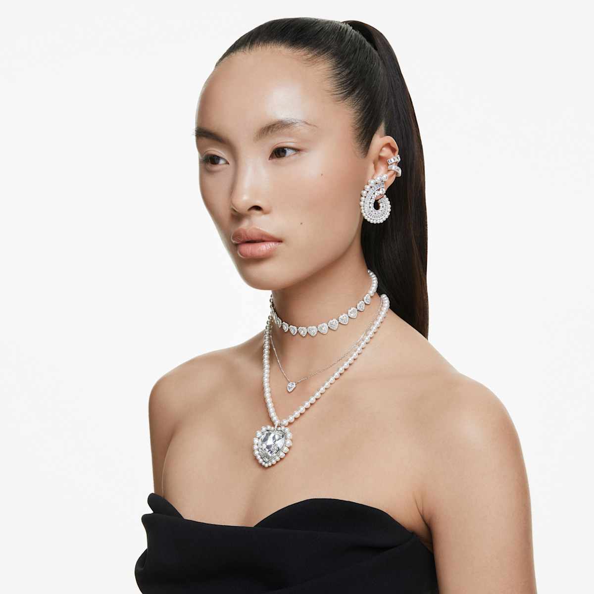 Ariana Grande x Swarovski necklace