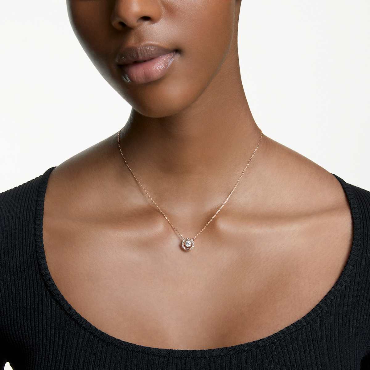 Una Angelic pendant